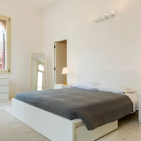 San Felice Elegant By Sarlux Appartamento *